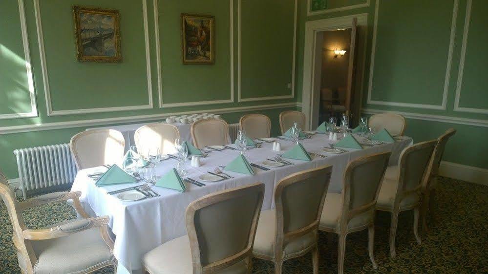 Catthorpe Manor Estate 3*